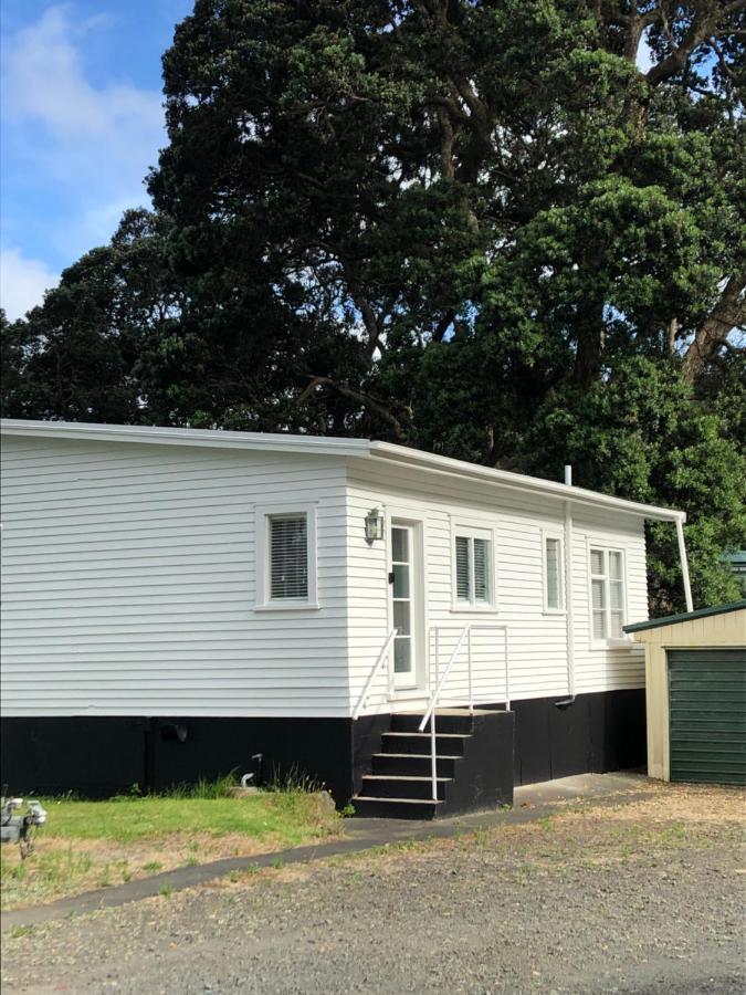 Muriwai Lodge Bagian luar foto